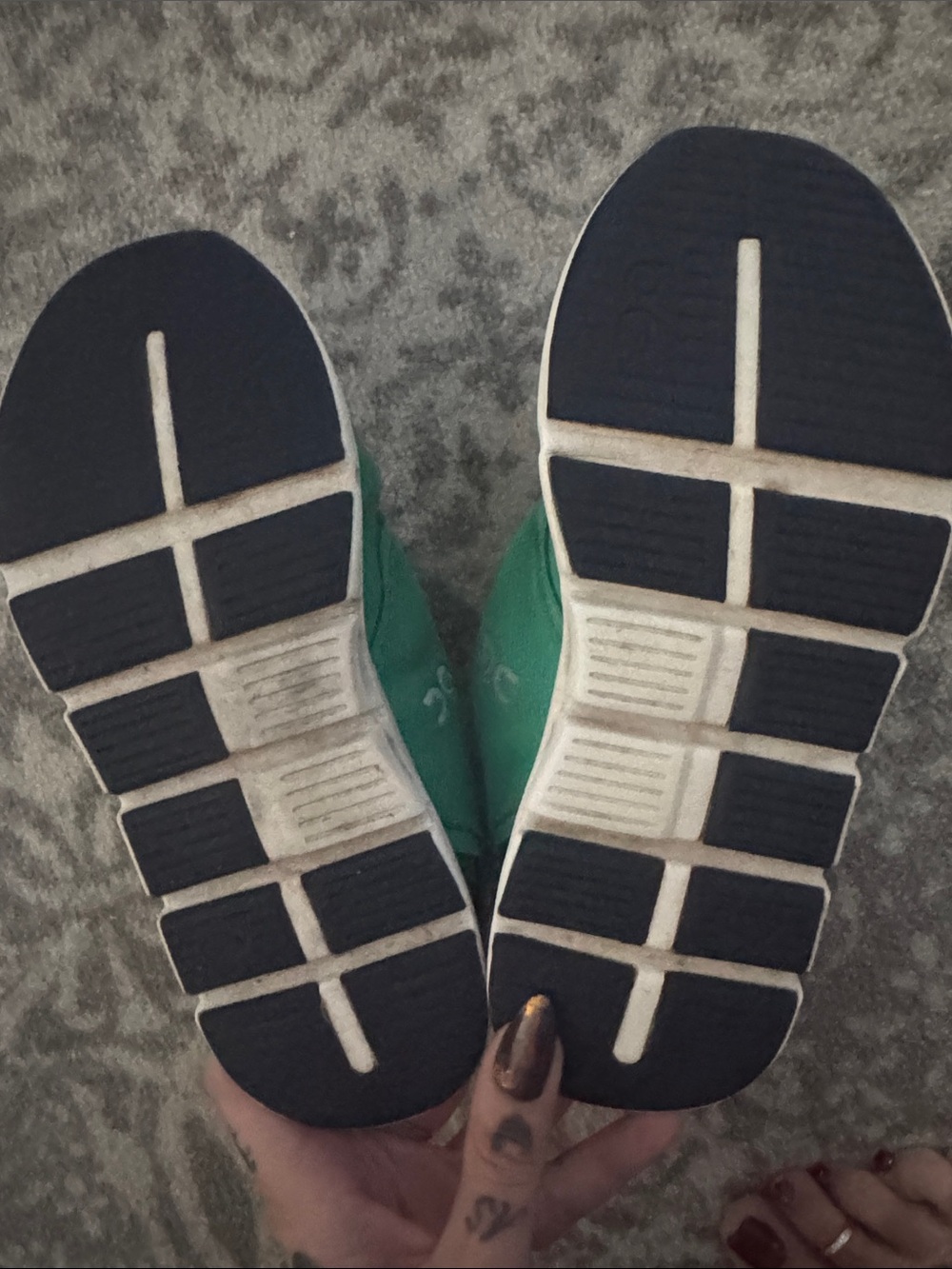 Oncloud Kids Green Athletic Sneakers with Easy Velcro Closure sz 2 - Picture 3 of 5